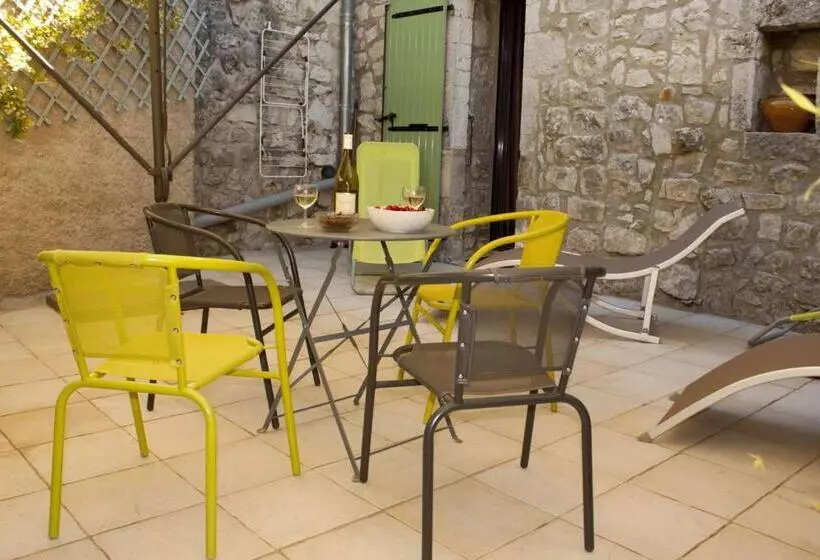 Majatalo Mas Des Falaises