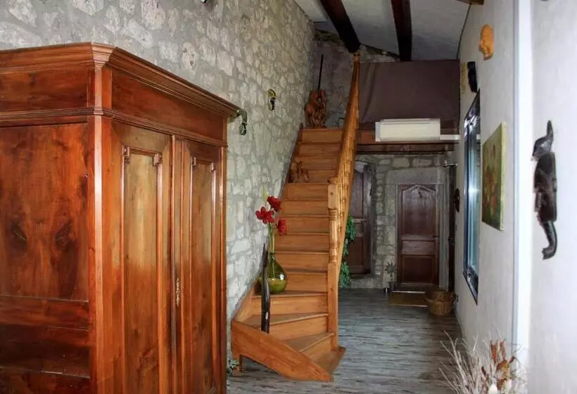 Majatalo Mas Des Falaises