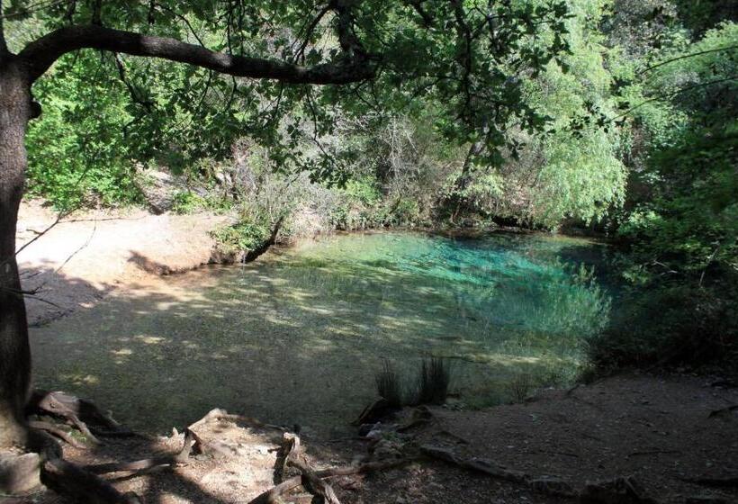 פנסיון Mas Des Falaises