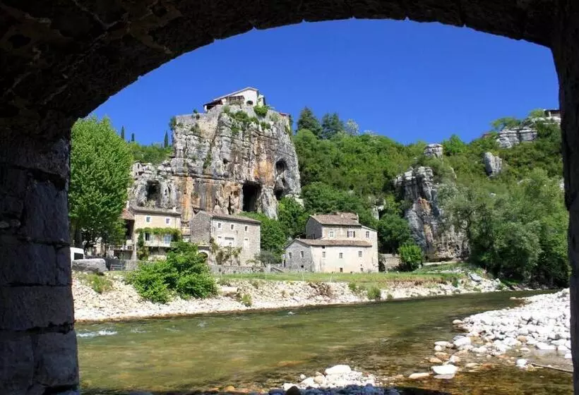Majatalo Mas Des Falaises