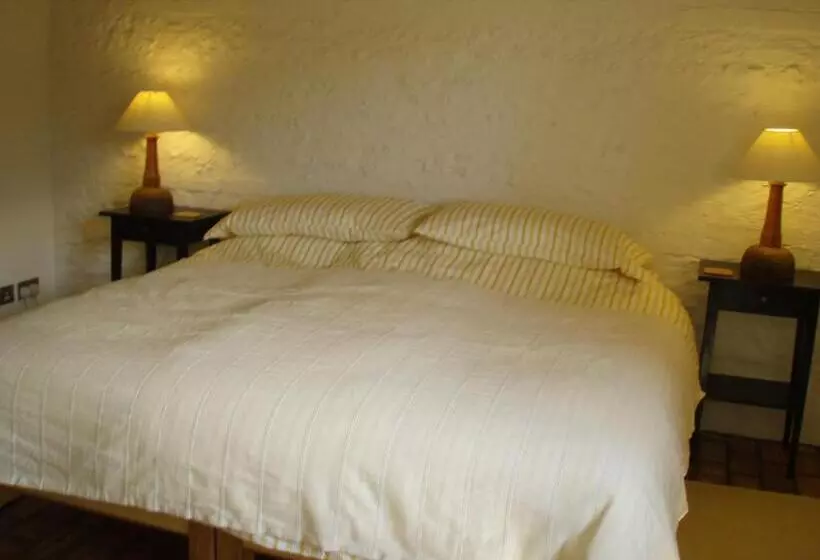 Top Parts Bed & Breakfast