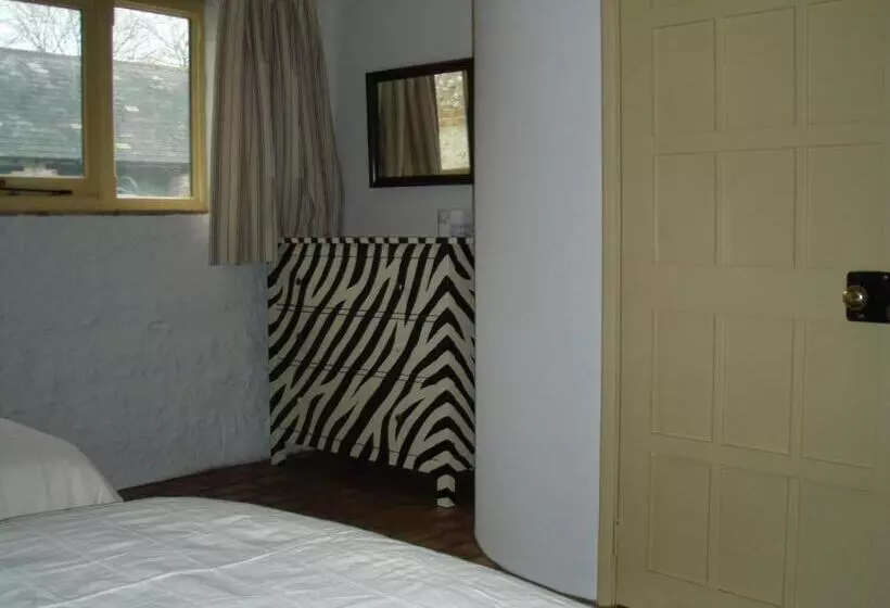 Top Parts Bed & Breakfast