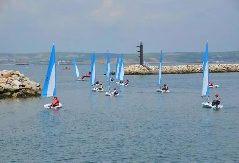 Top Parts Bed & Breakfast