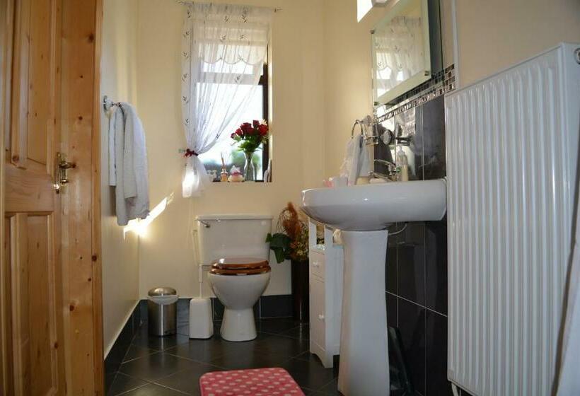 Weir View Bed And Breakfast