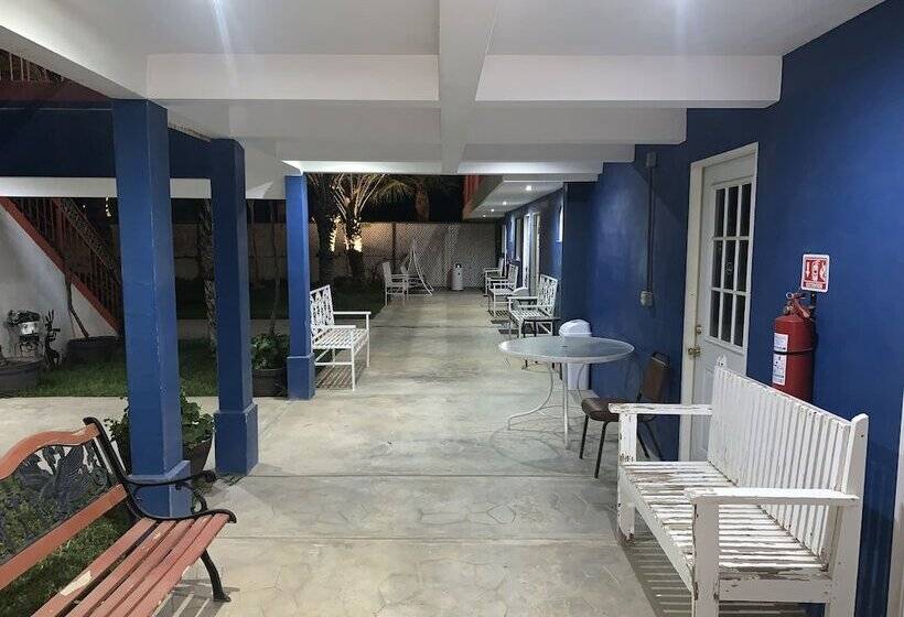 ユースホステル Posada Del Valle