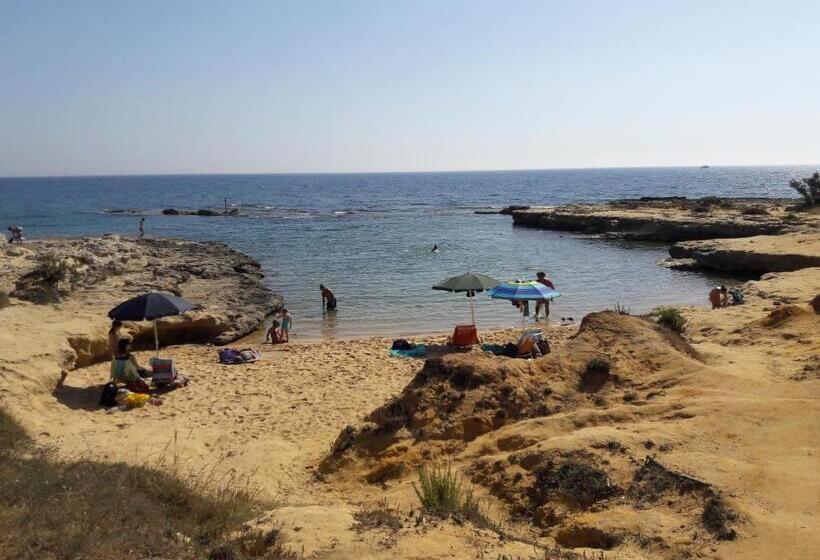 تختخواب و صبحانه Casa D Artista Le Stanze Della Stupidità