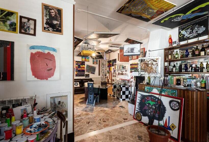 تختخواب و صبحانه Casa D Artista Le Stanze Della Stupidità