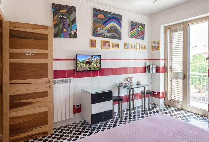 تختخواب و صبحانه Casa D Artista Le Stanze Della Stupidità