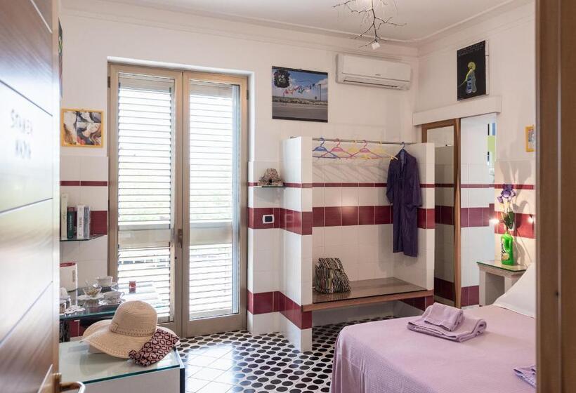 تختخواب و صبحانه Casa D Artista Le Stanze Della Stupidità