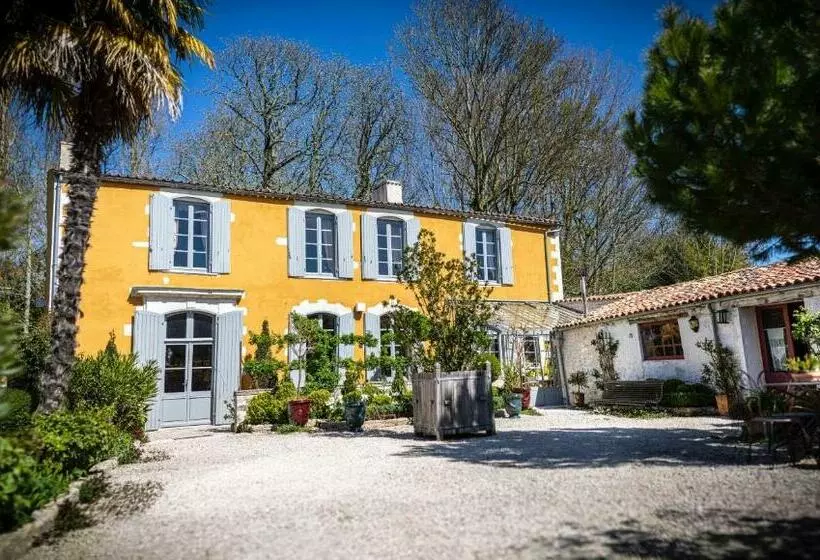 Aamiaismajoitus (B&B) Chambres D Hôtes La Borderie Du Gô Près De La Rochelle   Nieul