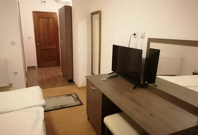 Motelli Pensiune Rosdelmar