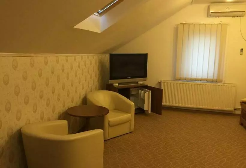 Motelli Pensiune Rosdelmar