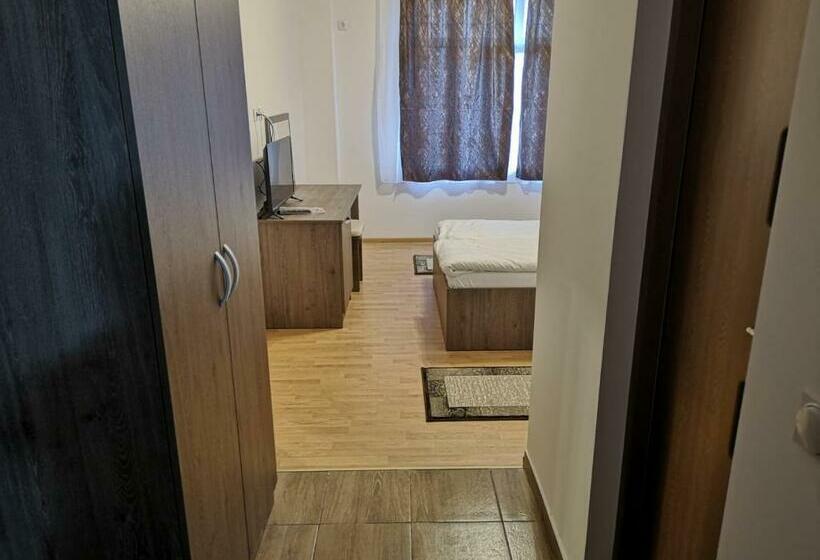 فندق على الطريق Pensiune Rosdelmar