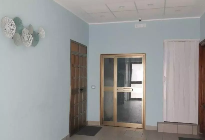 تختخواب و صبحانه Angela S House
