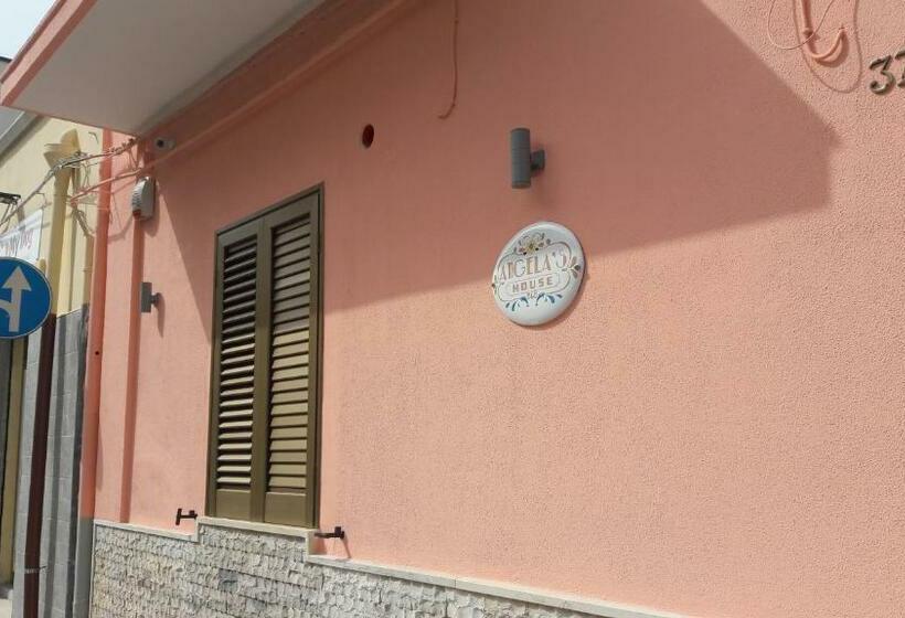 צימר Angela S House