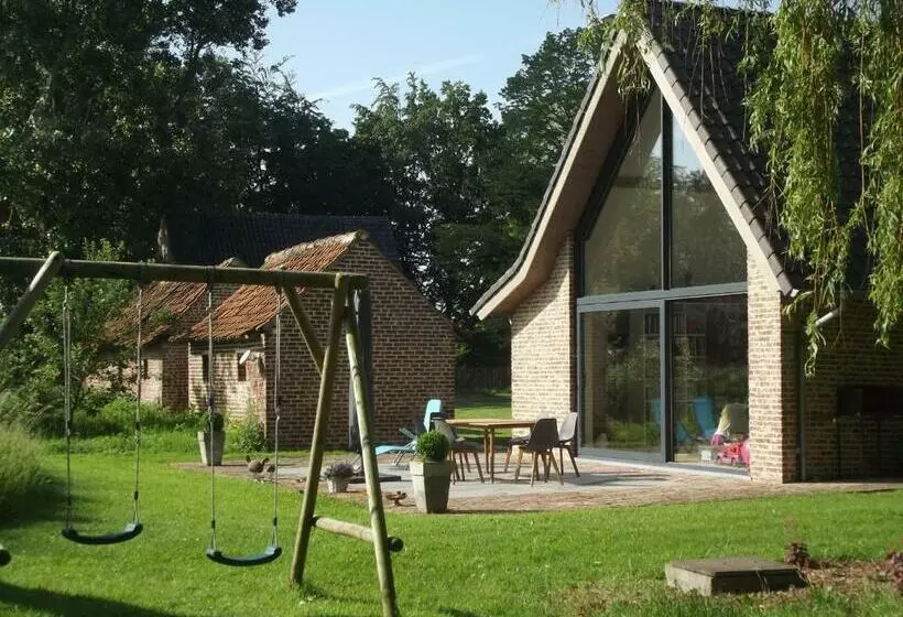 Aamiaismajoitus (B&B) Au Bonheur Frontalier