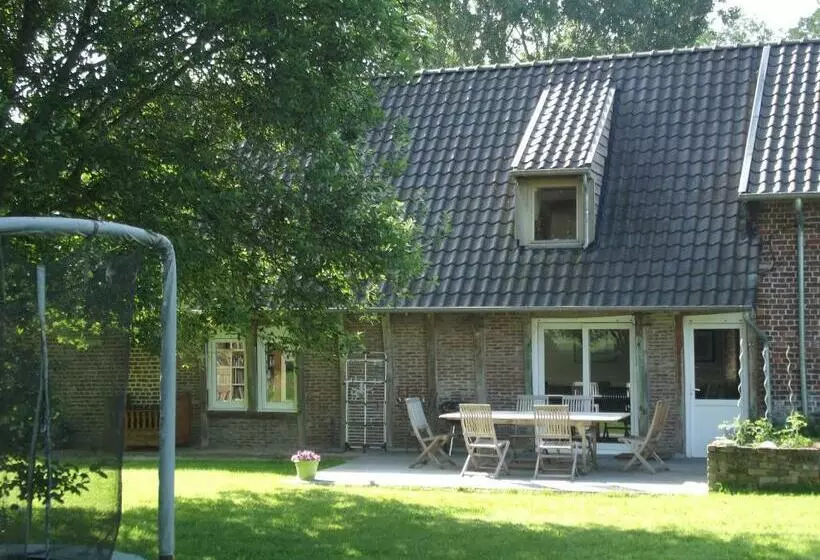 Aamiaismajoitus (B&B) Au Bonheur Frontalier