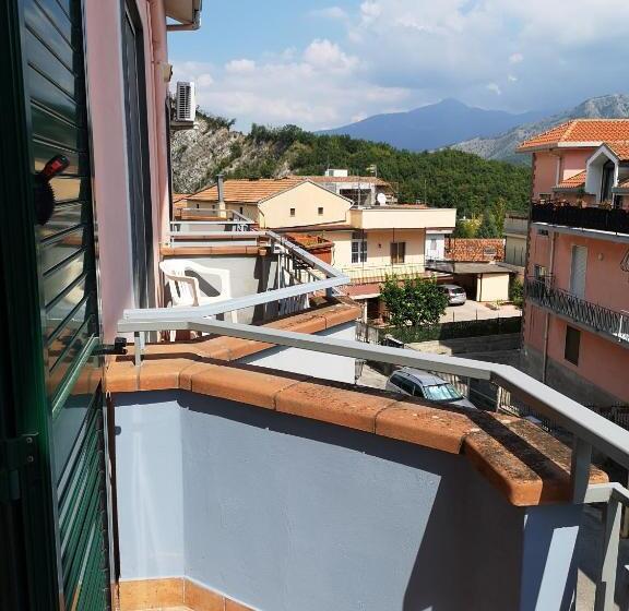 ベッドアンドブレックファースト Fiorestella