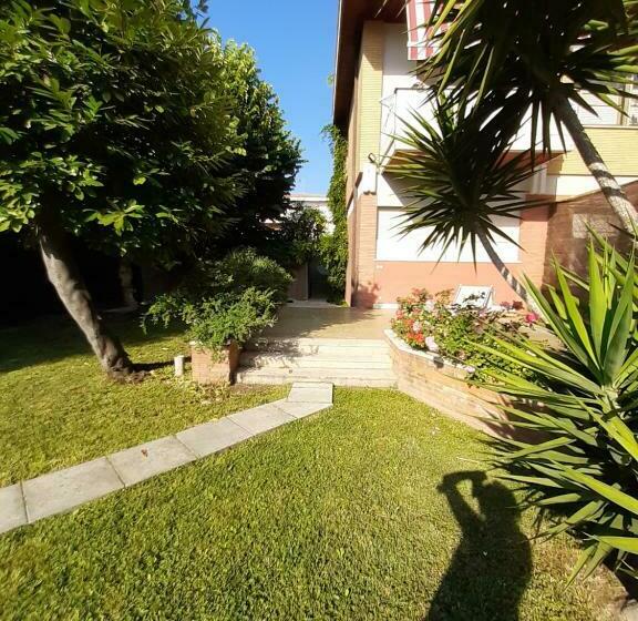 Aamiaismajoitus (B&B) La Gran Dama