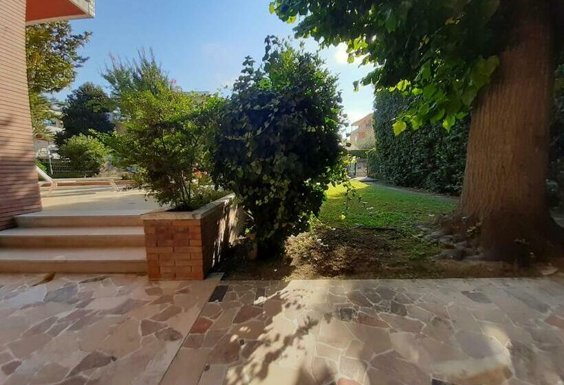 Aamiaismajoitus (B&B) La Gran Dama