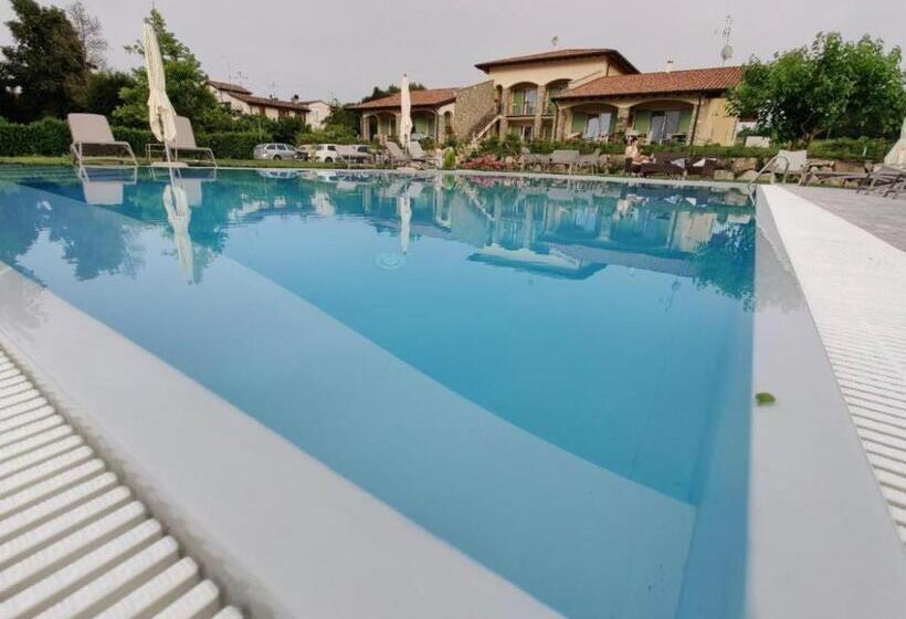 تختخواب و صبحانه Orchidea Del Garda