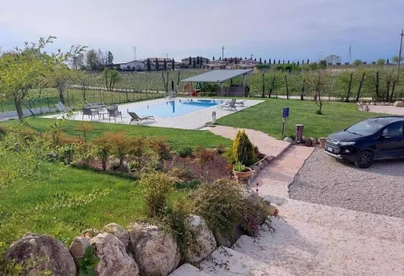 ベッドアンドブレックファースト Orchidea Del Garda