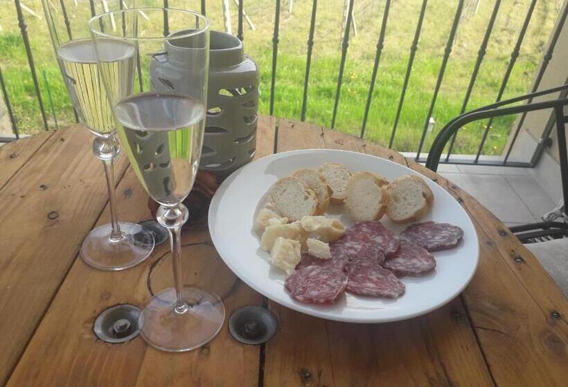 تختخواب و صبحانه Orchidea Del Garda