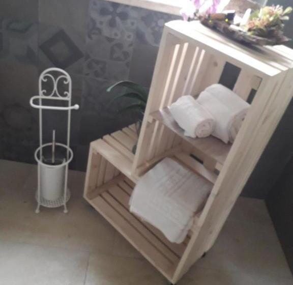 تختخواب و صبحانه Orchidea Del Garda