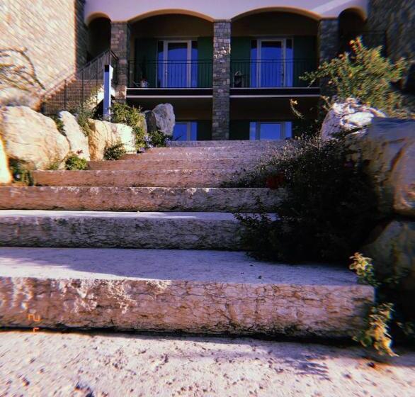 تختخواب و صبحانه Orchidea Del Garda