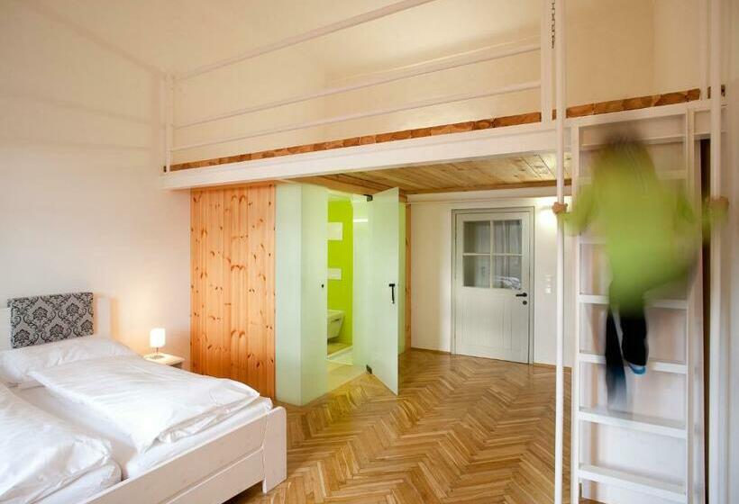 ホテル Kunsthaus Horn