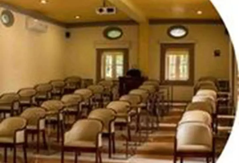 ホテル The Lorian Club