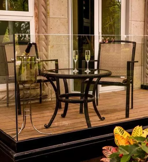 ホテル The Lorian Club