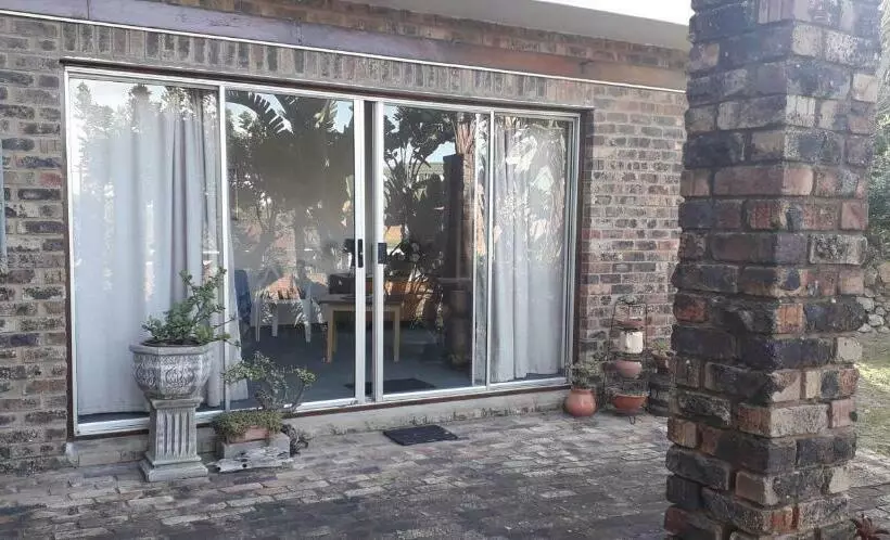 ペンション Crashing Waves Self Catering Unit