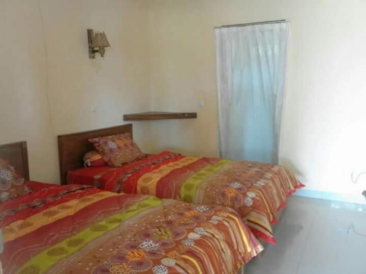 ペンション Gery Watukarung Surfcamp