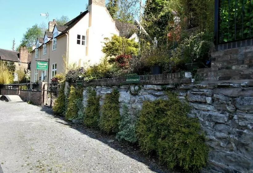 Riverside Bed & Breakfast