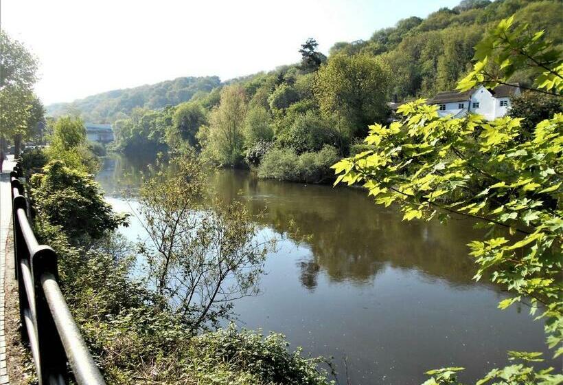 Riverside Bed & Breakfast