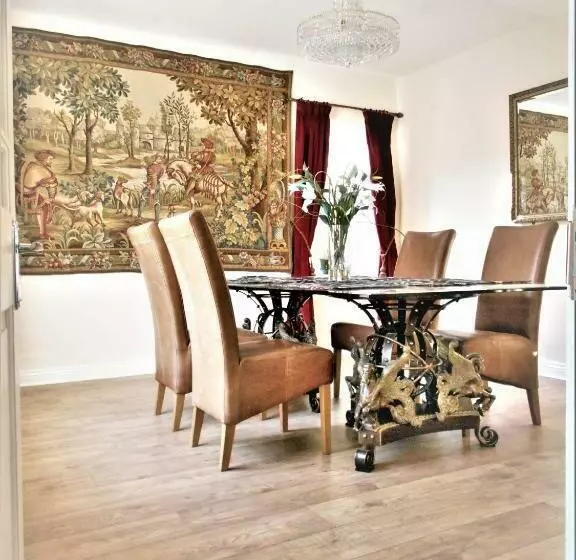 Riverside Bed & Breakfast