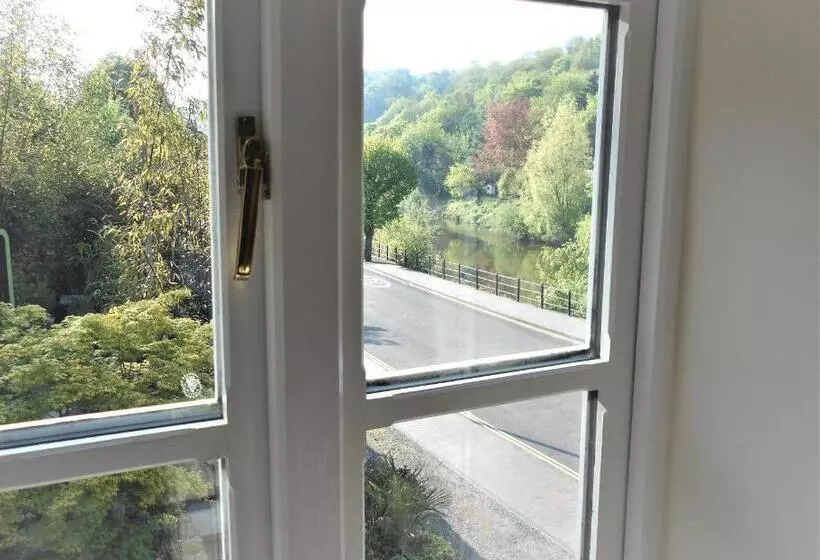 Riverside Bed & Breakfast