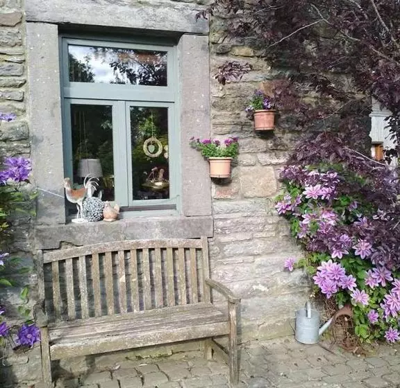 ベッドアンドブレックファースト A La Grange D En Haut