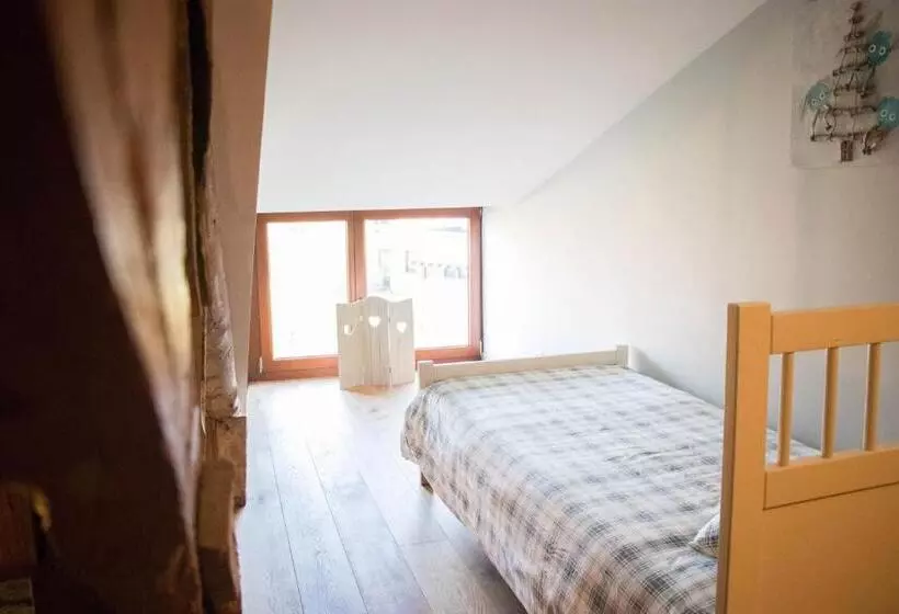 ベッドアンドブレックファースト A La Grange D En Haut