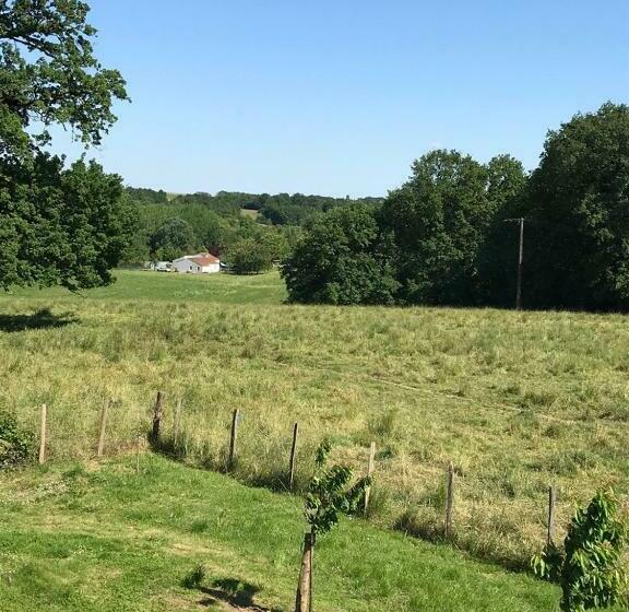 مبيت وإفطار Le Logis Du Plessis