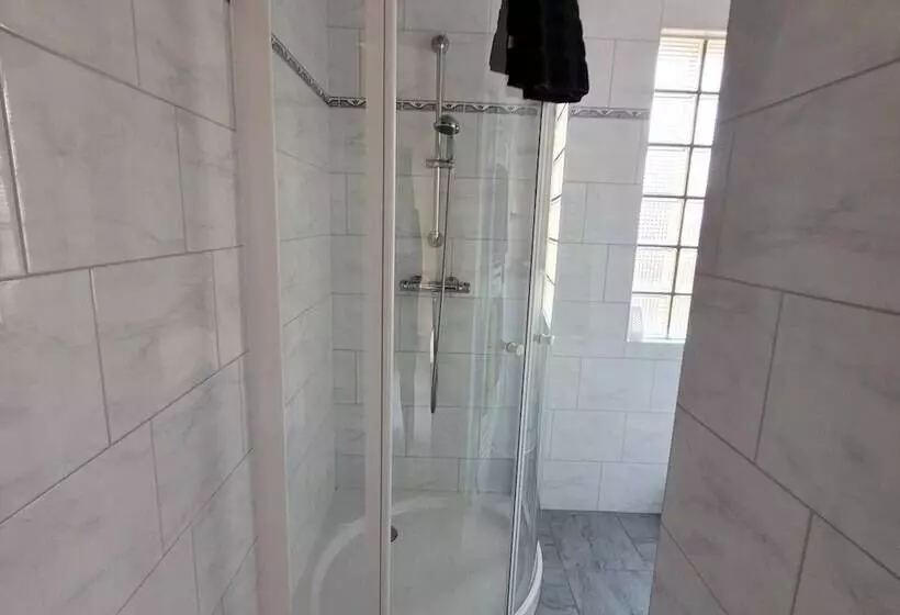 ホテル Du Lac Des Corbeaux