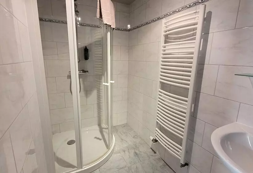 ホテル Du Lac Des Corbeaux