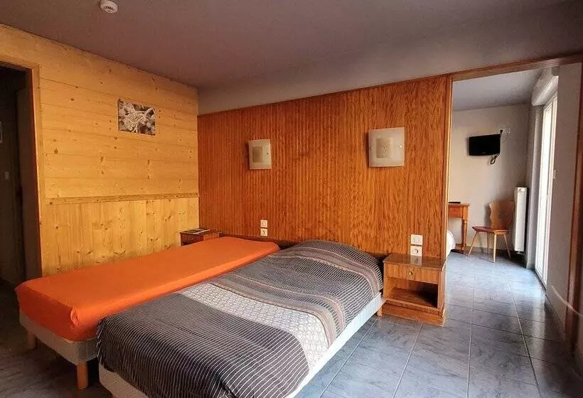 ホテル Du Lac Des Corbeaux