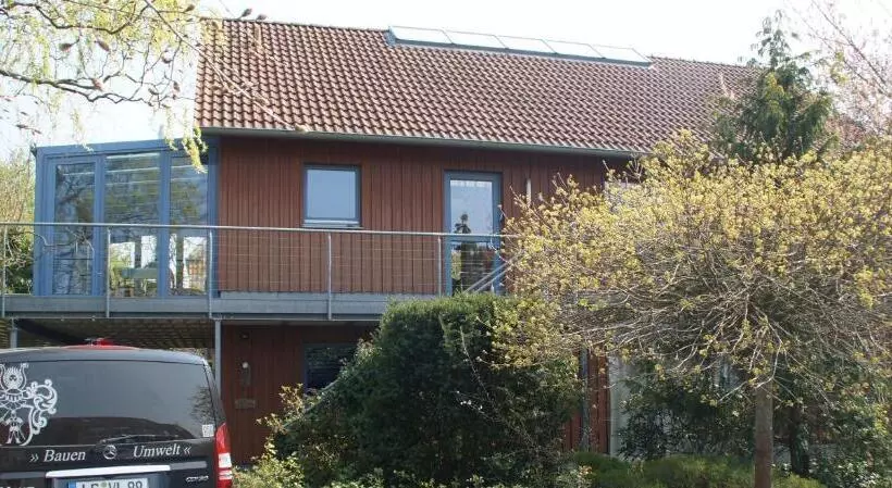 هتل Gästehaus/fewos/boardinghaus Lüneburg Süd