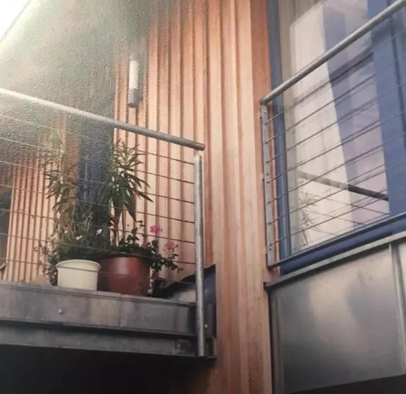 هتل Gästehaus/fewos/boardinghaus Lüneburg Süd