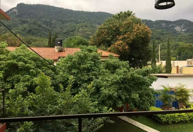 Majatalo Hostal Aquismon