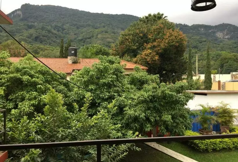 Majatalo Hostal Aquismon