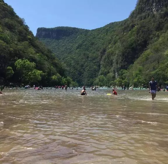 Majatalo Hostal Aquismon