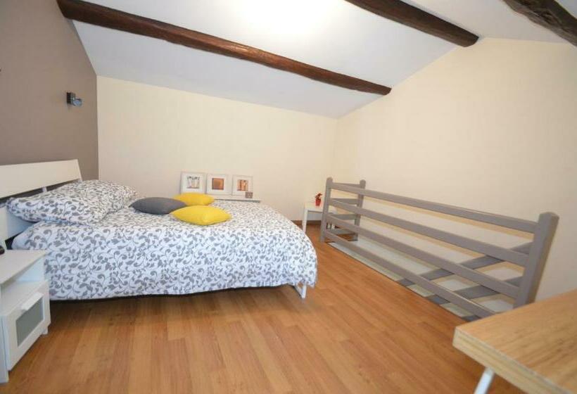 پانسیون Les Pénates